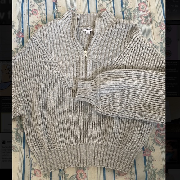 80’s Mock Neck Sweater | Garage Size M - Picture 1 of 3